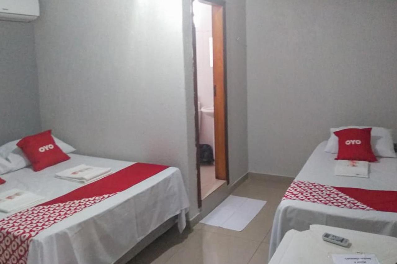 Oyo Hotel Esplanada, Бразилия Екстериор снимка